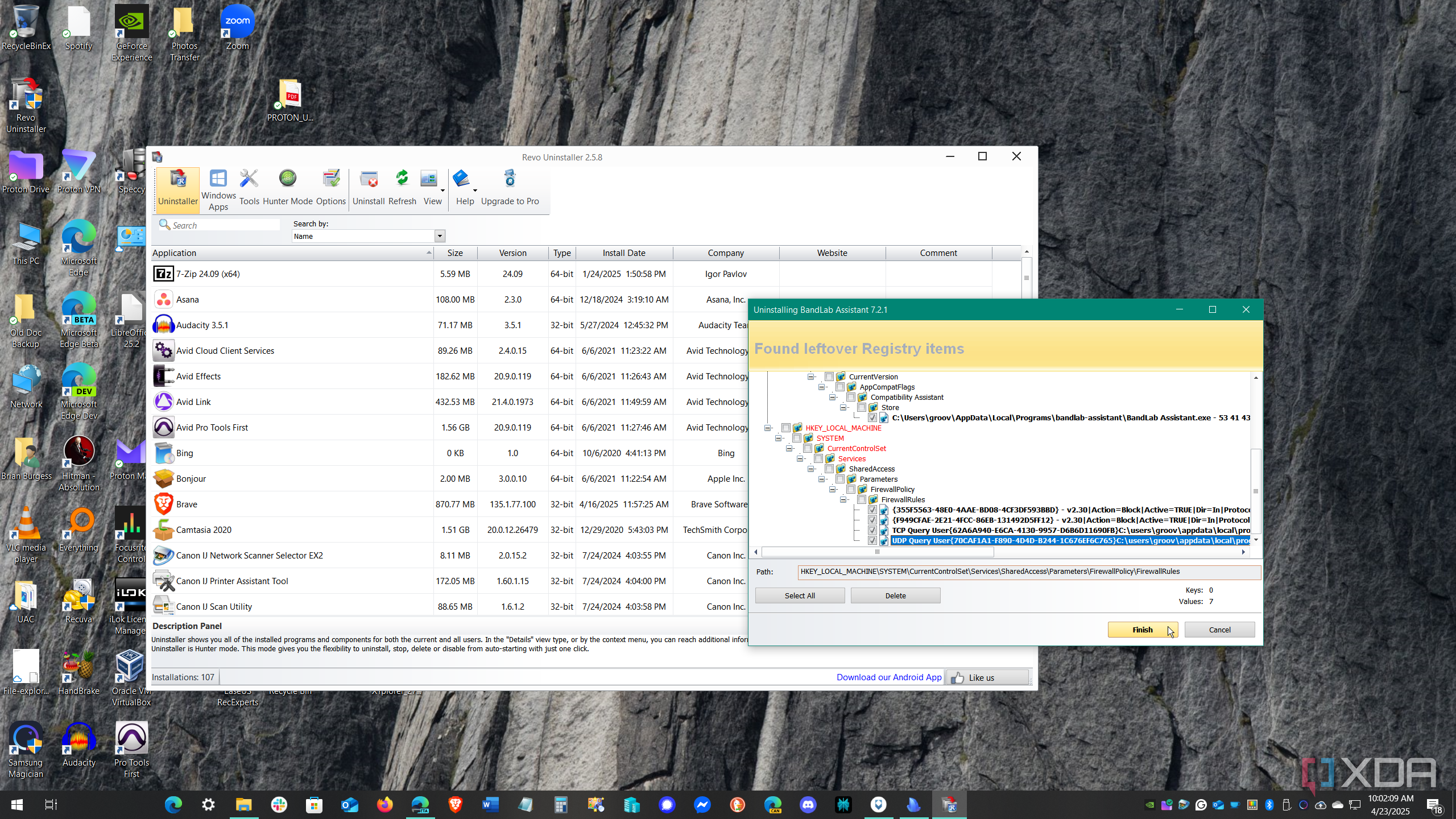 Shows Revo Uninstaller removing junk after uninstalling app