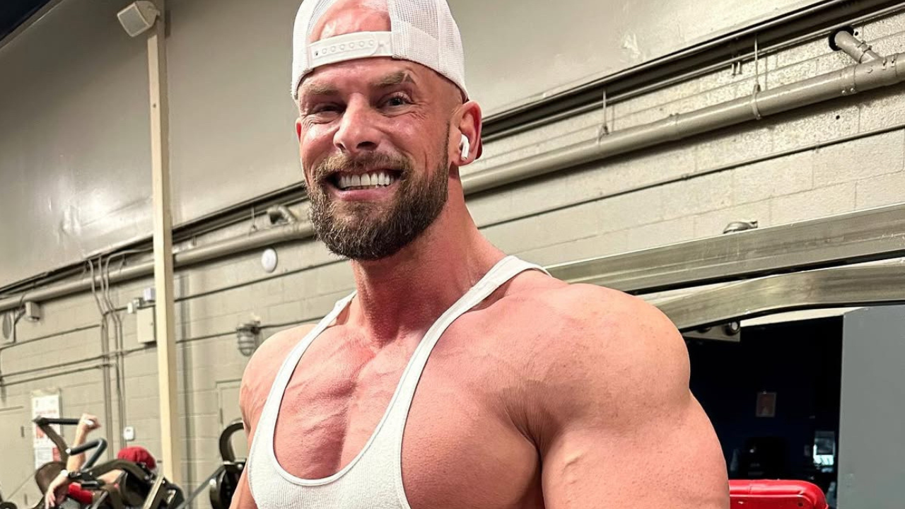 Why is Joey Swoll facing a transphobia backlash after his gym locker ...