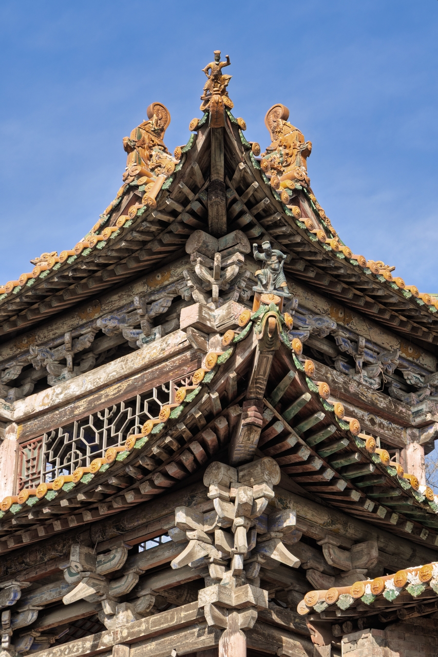 What it’s really like to live at Buckingham Palace