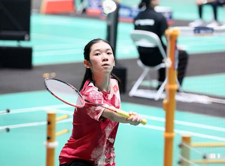 Tay vợt 14 tuổi Việt Nam gây sốc ở giải cầu lông quốc tế