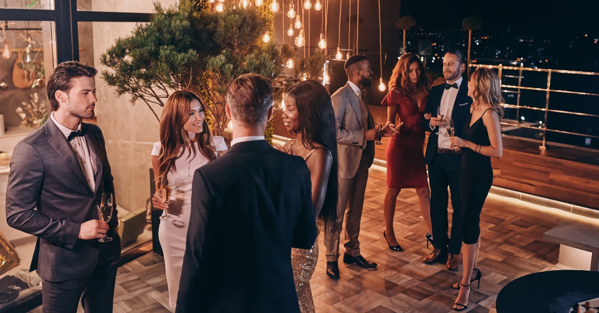 15 money habits wealthy people swear by (most of us never try #6)