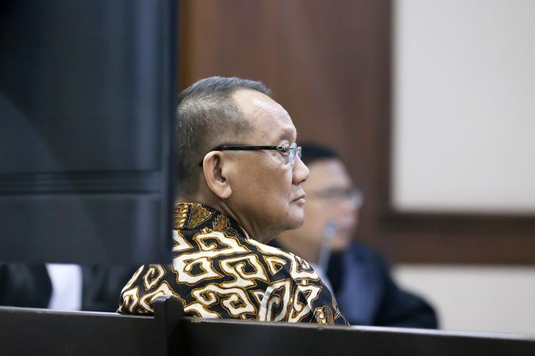 Saksi Buka Aliran Dana Rp 11 Miliar ke Menantu Mantan Sekretaris MA, Pengacara Sebut Hanya Asumsi