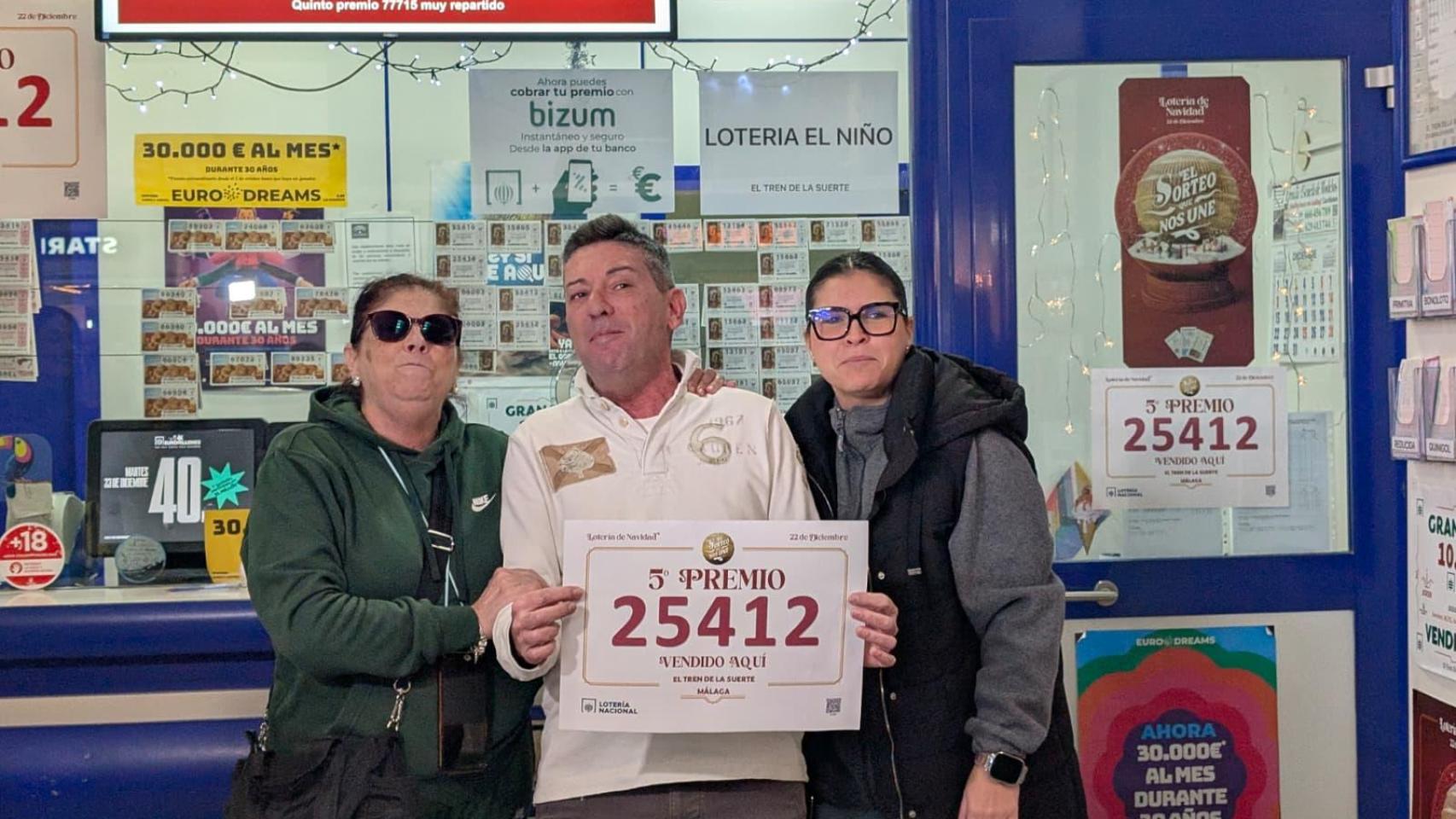José, lotero que ha vendido 137 series de un quinto premio en el Vialia ...