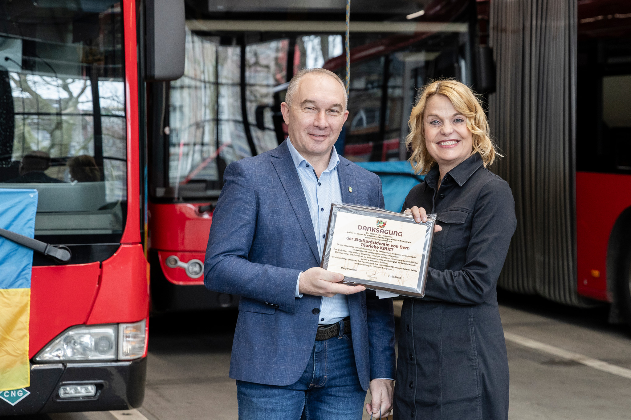Bernmobil schenkt ukrainischer Stadt sechs Busse