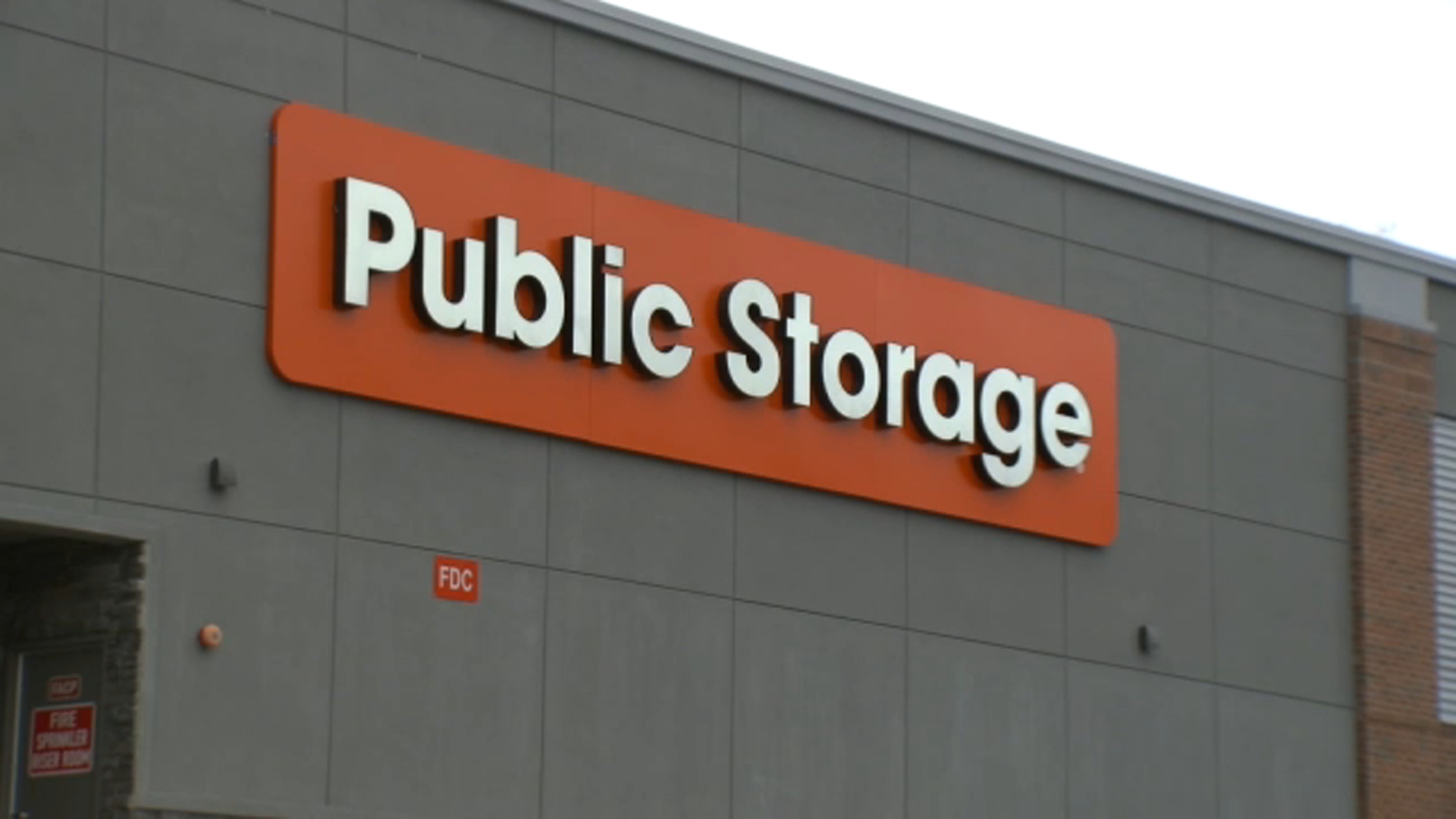 Customers unable to access storage units for days at Public Storage in Chapel Hill got no answers<br><br>