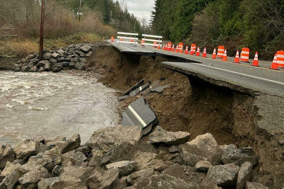 Emergency work on SR 410 begins; Crystal Mountain opens with limited ...