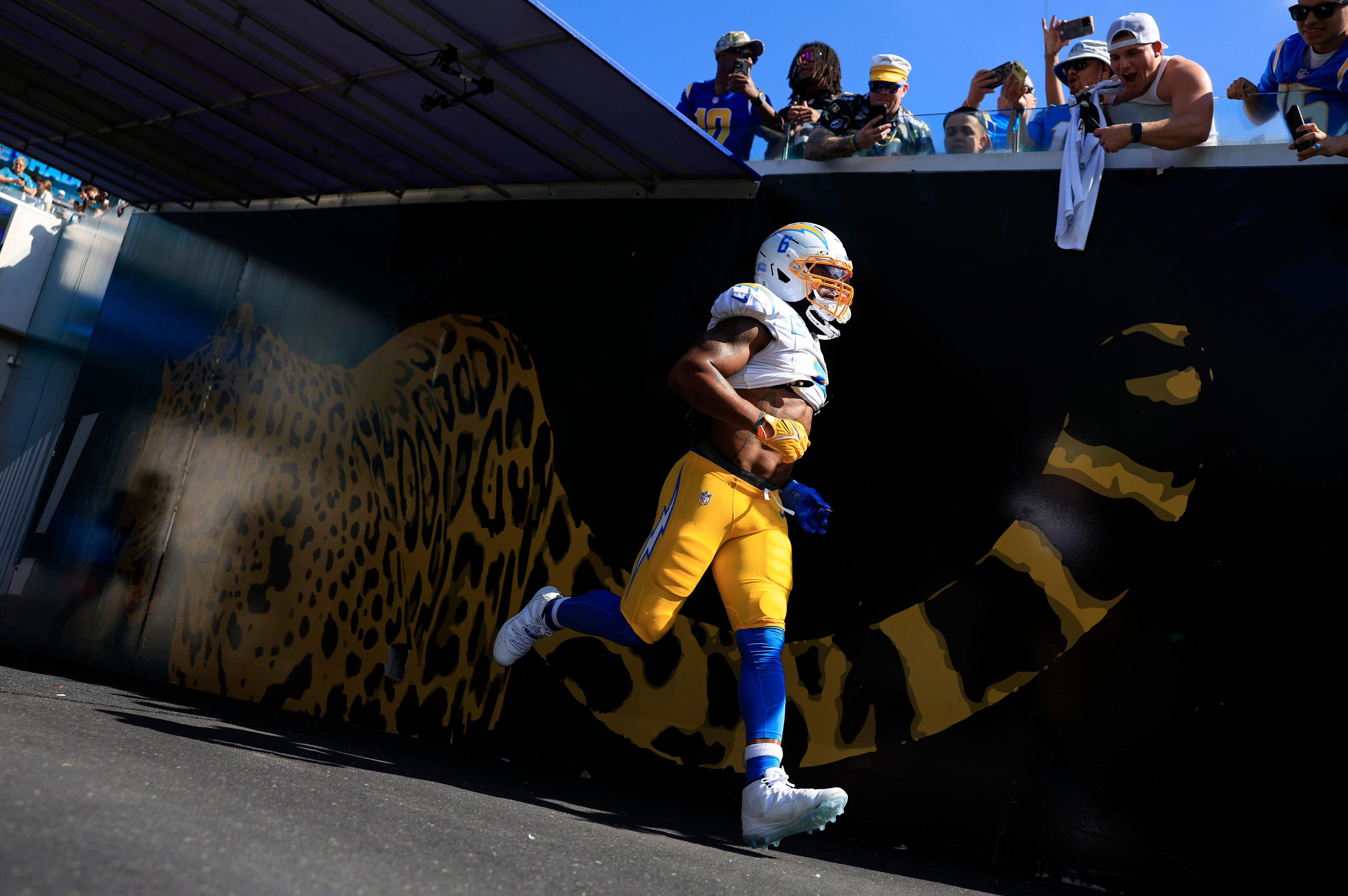 Chargers fans react to Denzel Perryman's NFL suspension