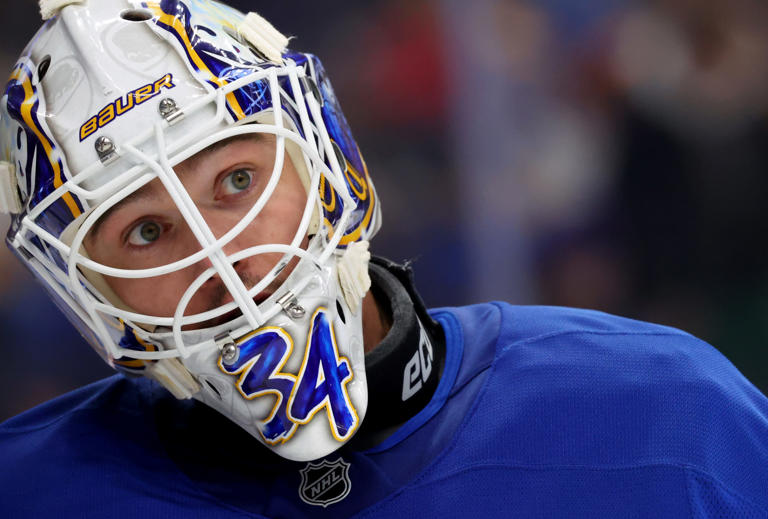 Luukkonen joins Lyon in helping the Sabres to a six-game winning streak