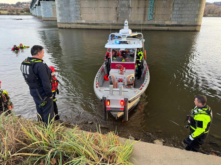 Frigid river rescue: Man saved from Anacostia River under Sousa Bridge ...