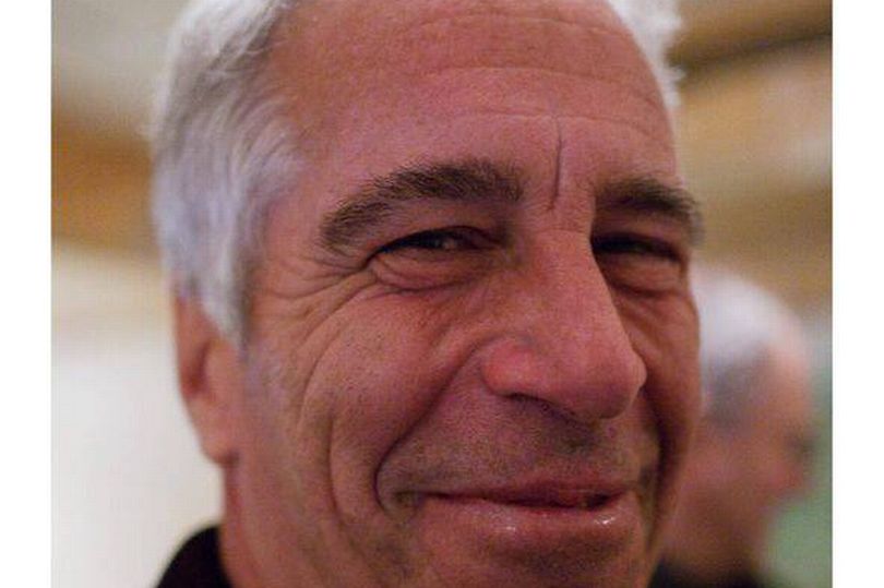 Uncropped Epstein photo with former Prince Andrew reveals mystery detail