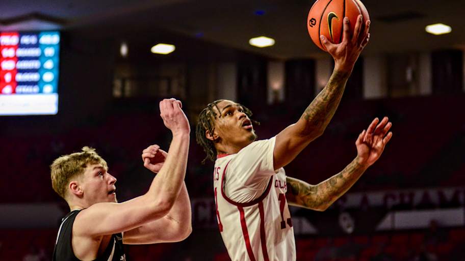 Transfer forward paces Oklahoma early as Sooners rout Stetson 107-54