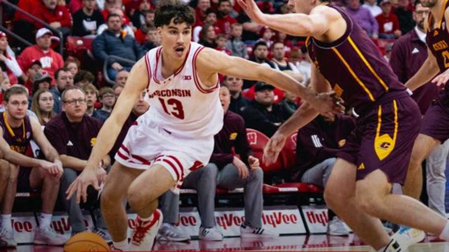 Shorthanded Wisconsin Badgers pull away in the second half to beat ...