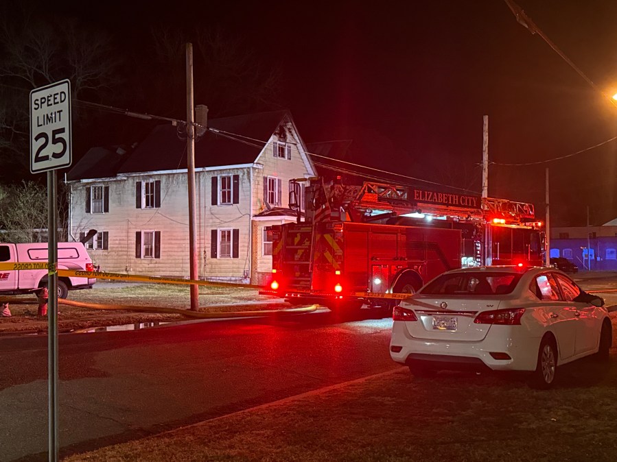 1 dead in 3-alarm Elizabeth City fire