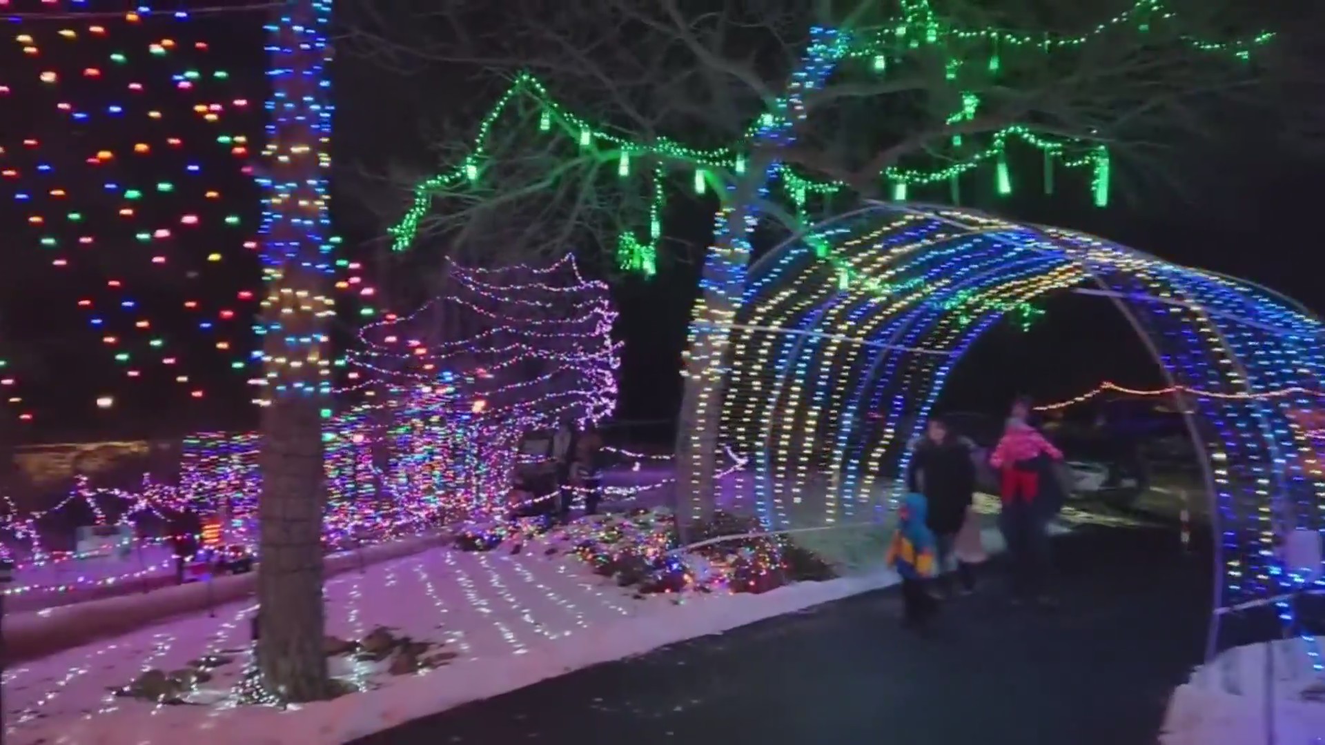 Franktown holiday display goes dark after crowds took over neighborhood