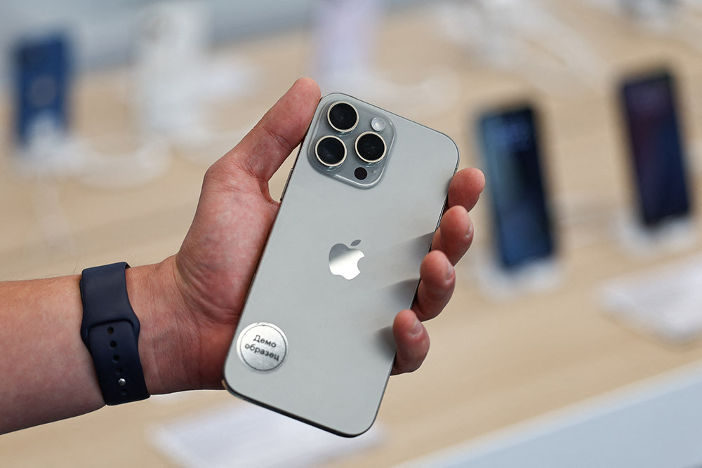 Harga iPhone 16 Pro Turun Drastis Jelang Natal 2025