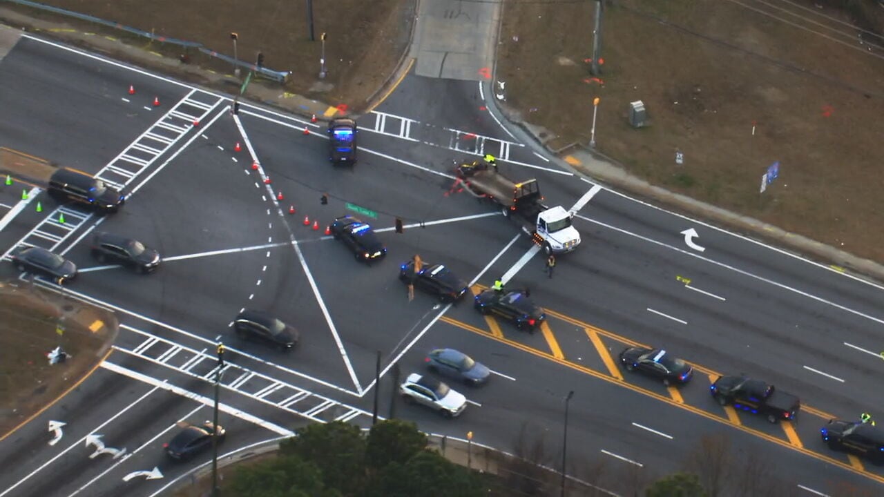 Motorcyclist killed in crash with tractor-trailer in Cobb County