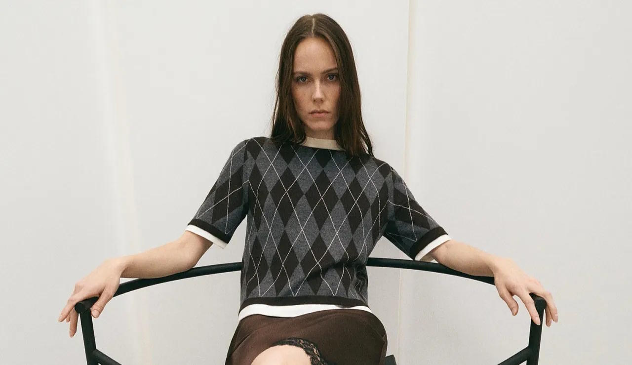 Neither plain basics nor prosaic stripes: the 6 argyle sweaters that ...
