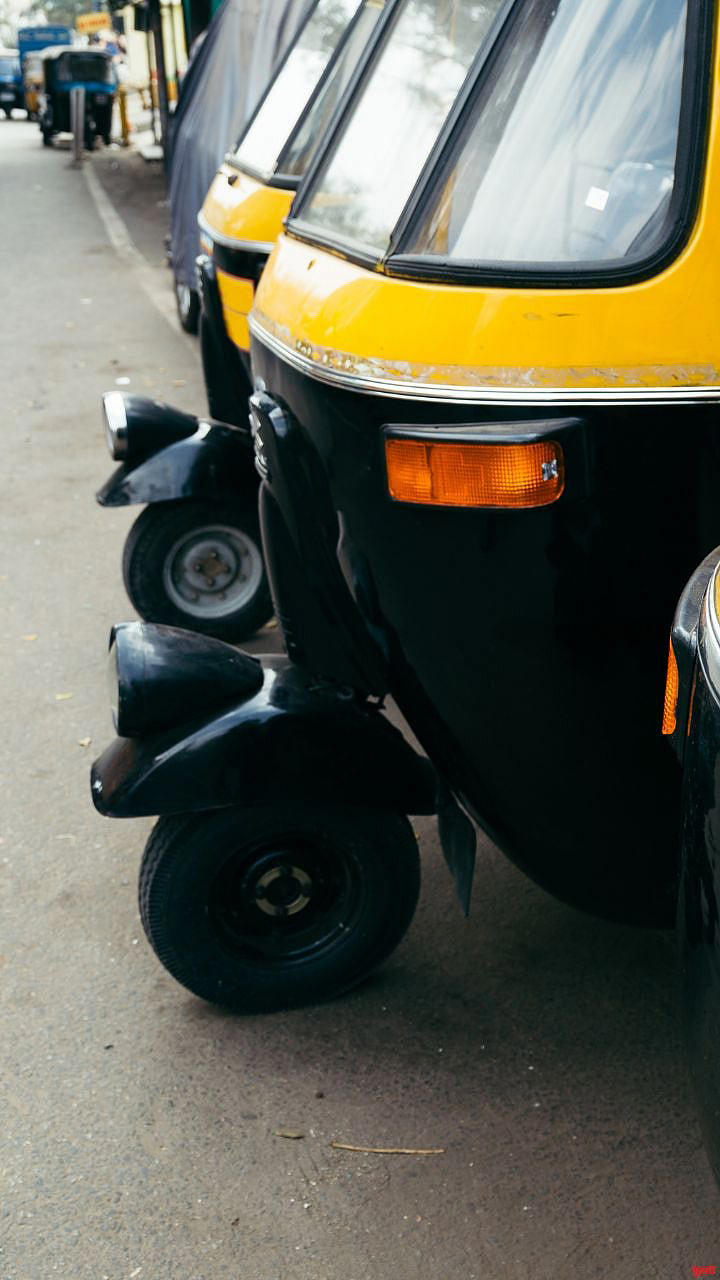 Auto Rickshaw: ऑटो-रिक्षाला ३ चाकेच का असतात? जाणून घ्या यामागचे 'सायन्स'!