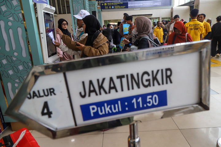 KAI Ludeskan 2,94 Juta Tiket Nataru