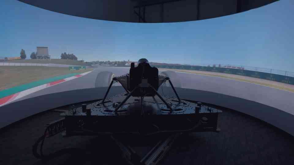 inside-the-secret-simulators-that-make-f1-drivers-faster