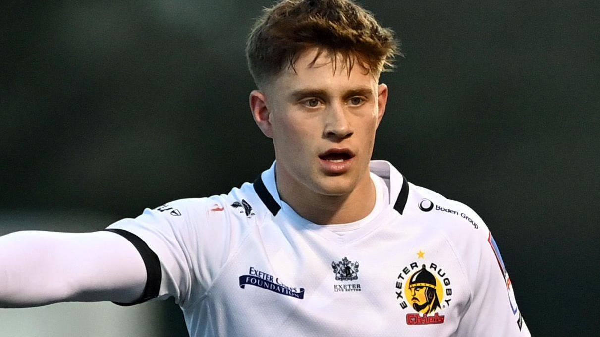 Scrum-half Varney signs new deal with Exeter