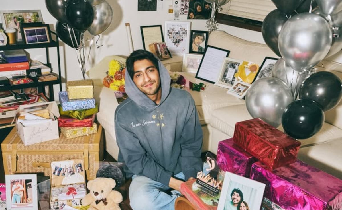Ahaan Panday thanks fans who made this year what it was in his new ...
