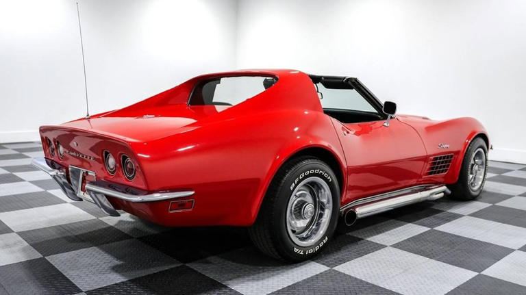 At $23,999, is this 1972 Chevy Corvette Stingray a big block bargain?