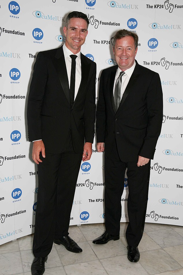 Piers Morgan blasts Aussie cricket fans after being harassed over ...