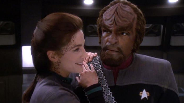 5 Star Trek episodes that broke all the rules