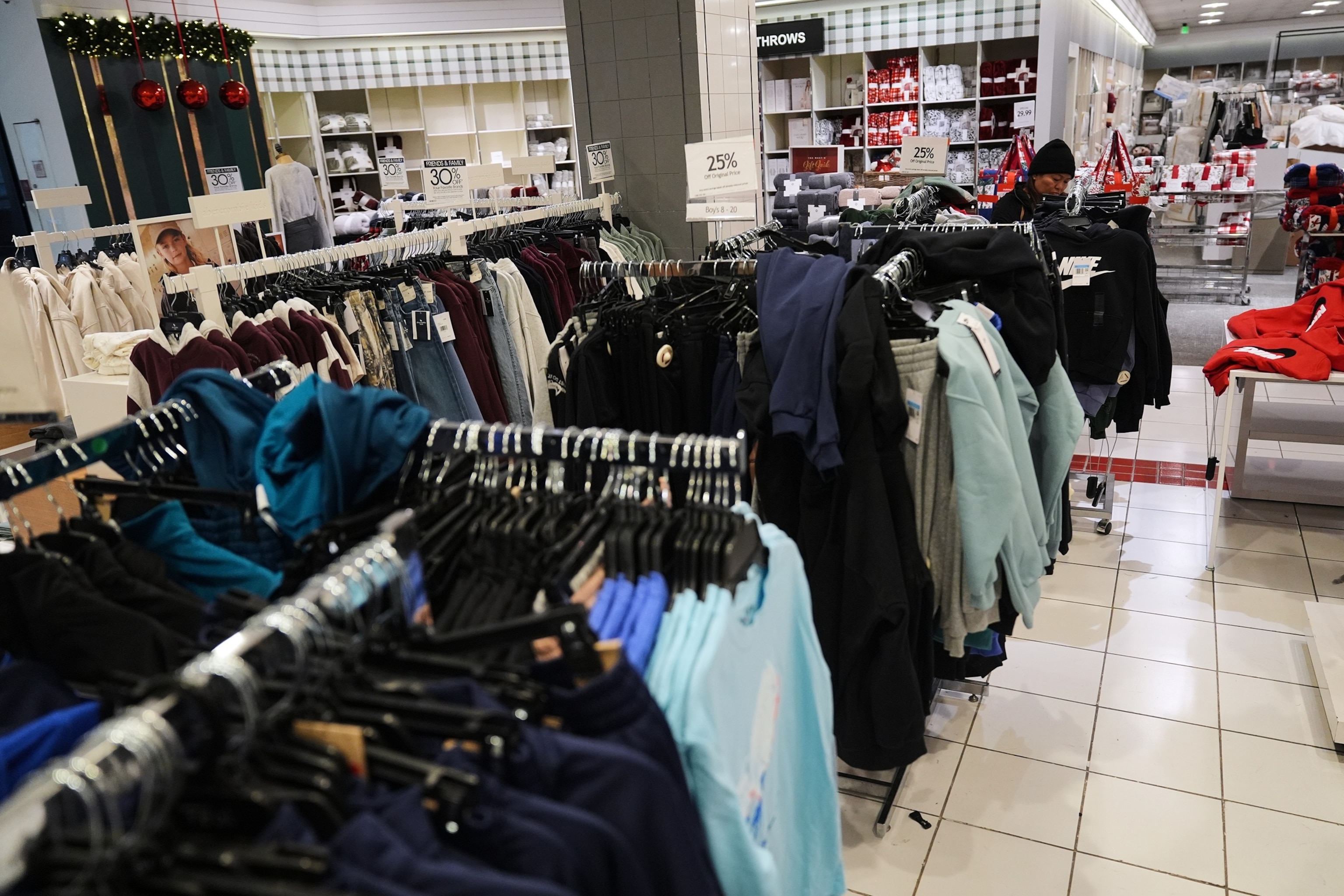 US economy grew more than expected in 3rd quarter