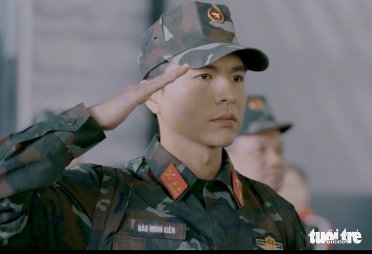 Sau phản diện trong Mưa đỏ, Steven Nguyễn thỏa ước nguyện đóng vai bộ đội