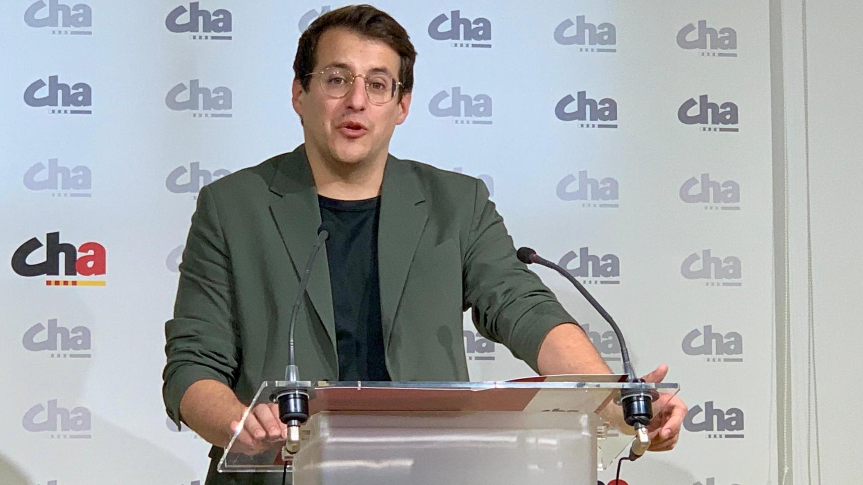 El diputado de Sumar que exigió elecciones a Sánchez deja el Congreso y ...