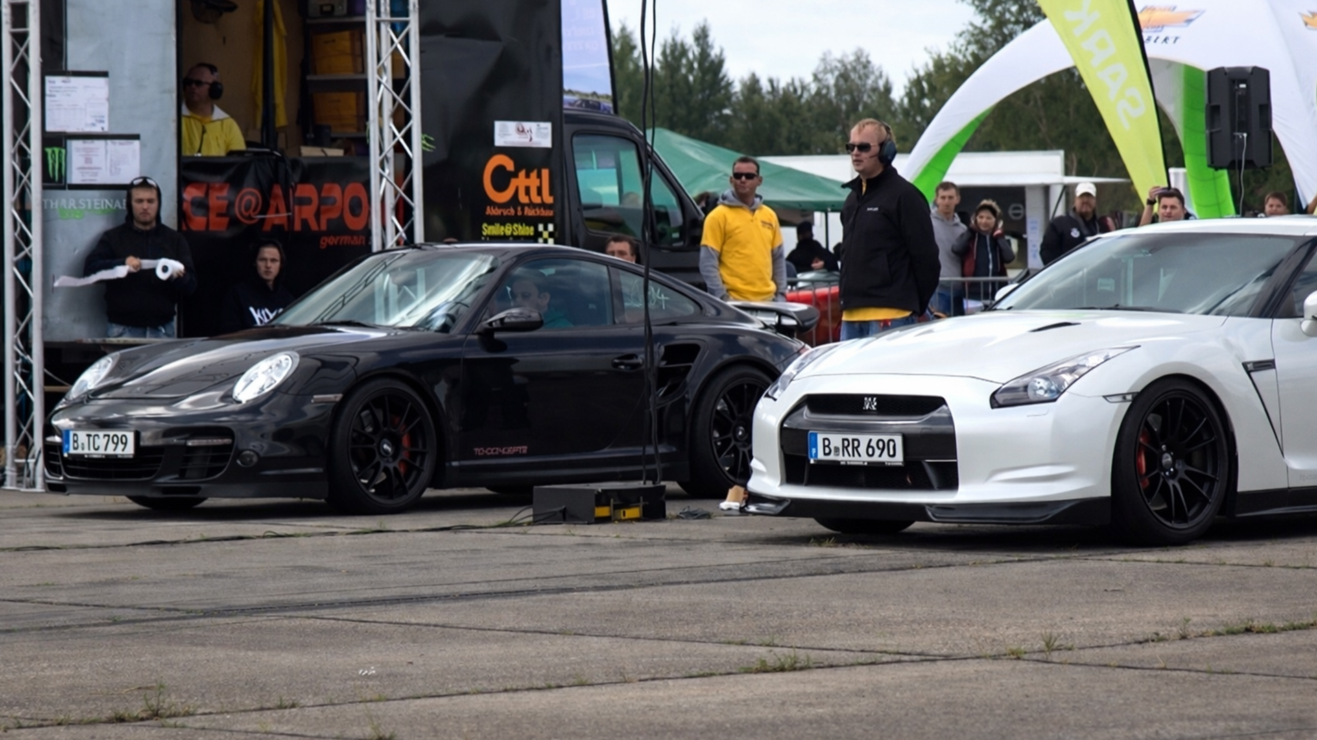 Porsche 911 Turbo and GTR quarter mile acceleration