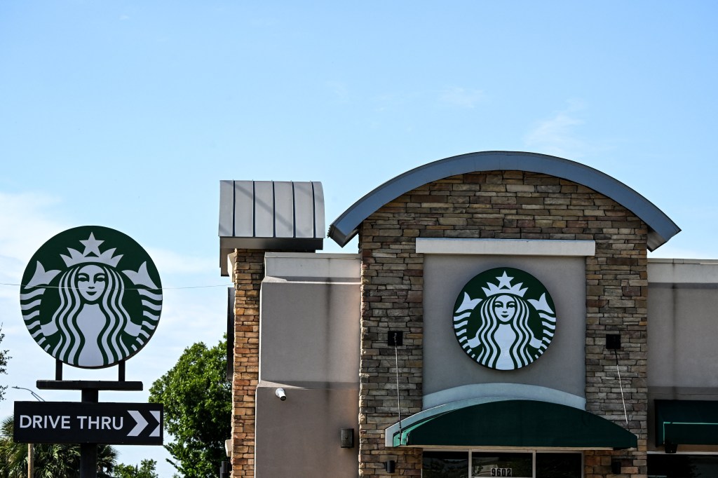 Mcdonalds christmas eve hours