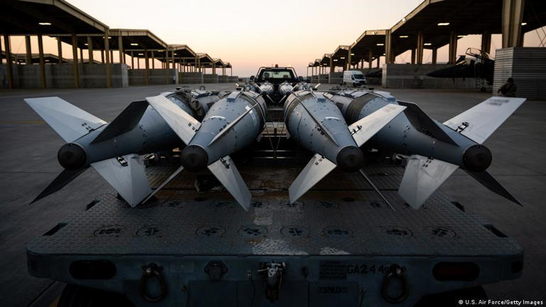 В ответ на атаку сторонника «Исламского государства» на американцев США провели операцию «Соколиный глаз» в Сирии, используя истребители, ударные вертолёты и артиллерию против этой группы