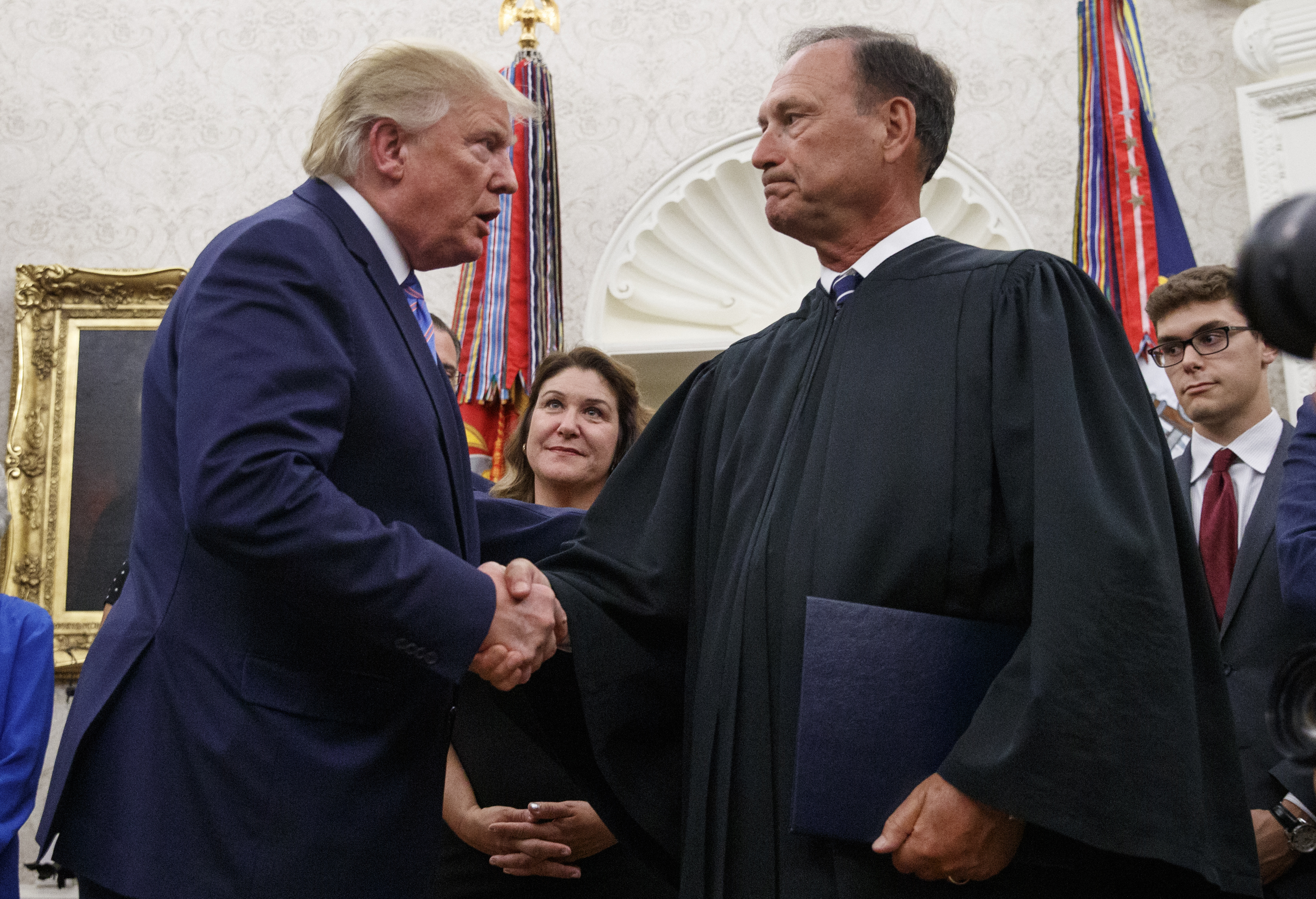 Donald Trump issues new Supreme Court message<br><br>