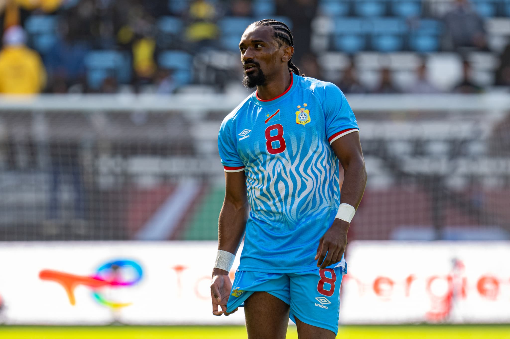 CAN 2025 : quand un joueur de la RD Congo est contraint de sortir sur ...