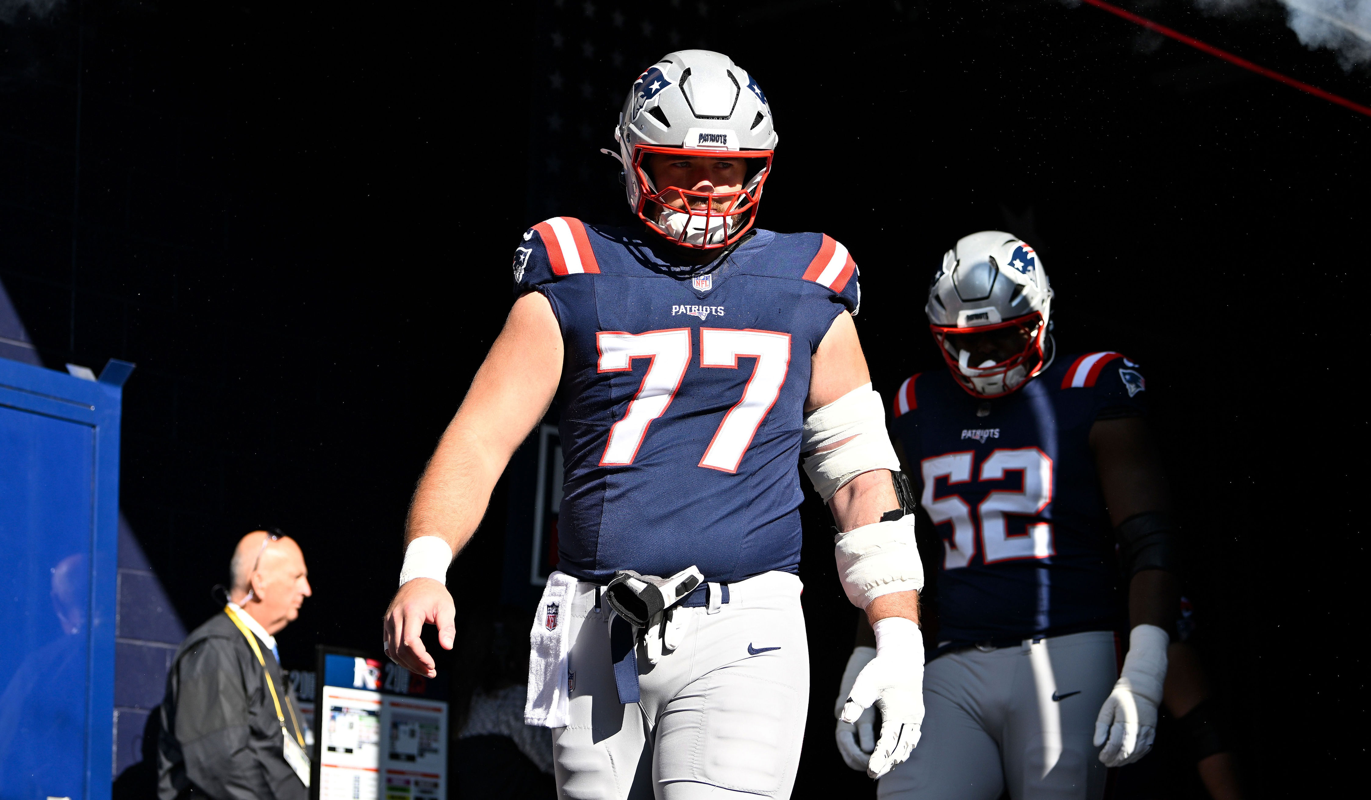 Patriots sign offensive lineman to 2-year contract extension<br><br>