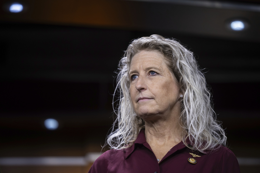 Republican warns Trump admin move "disastrous" for security<br>