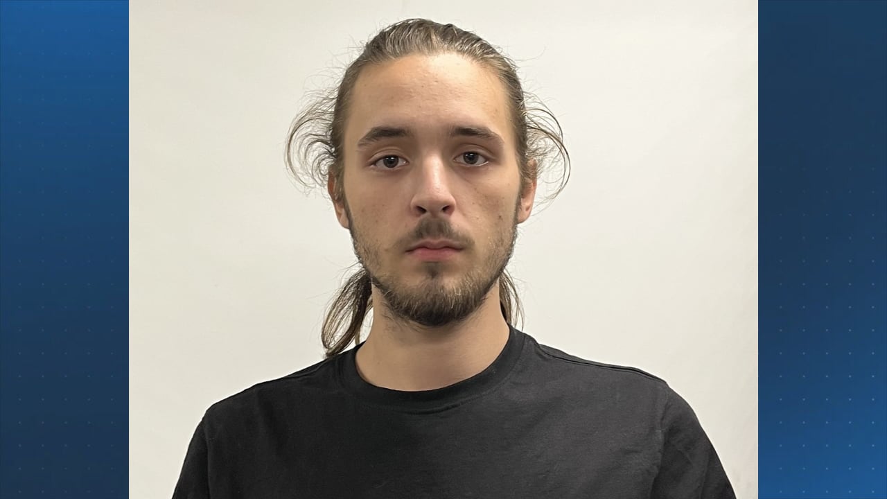 Man indicted on charges in connection with alleged bomb threats against ...
