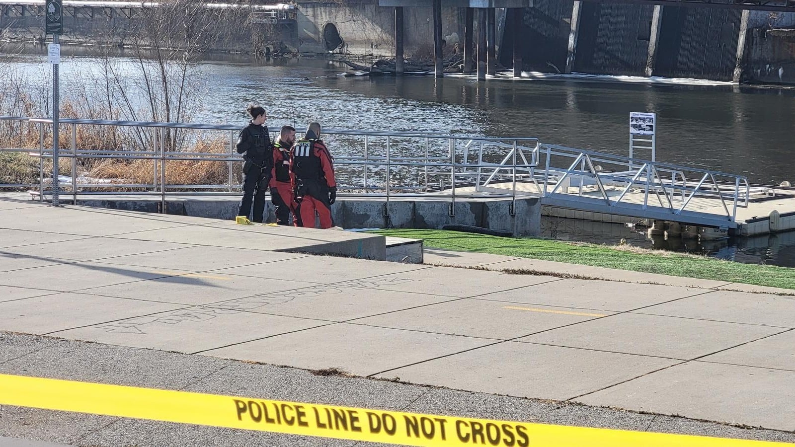 Body pulled from Grand River in downtown Lansing