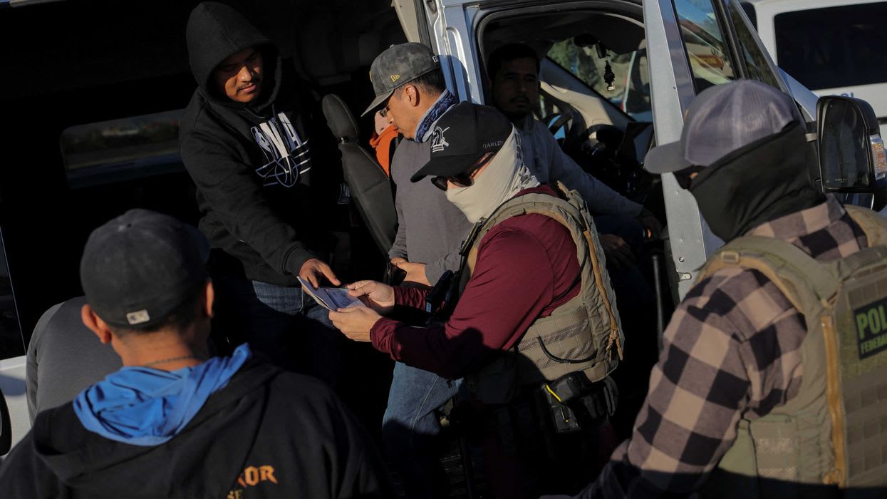 Leaked chats show ICE agents pressured to make viral video of immigrant ...