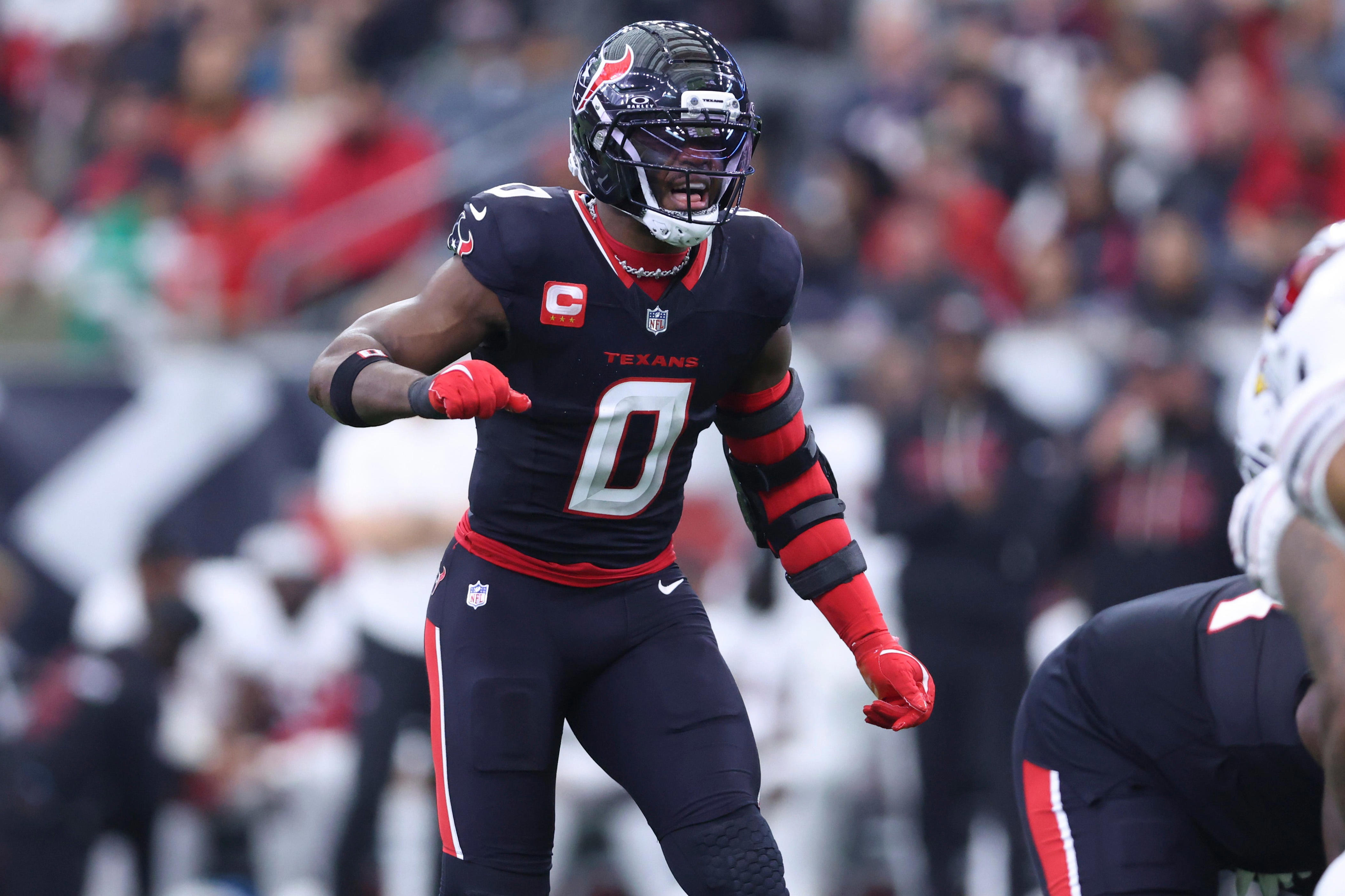 Texans all but confirm Azeez Al-Shaair extension with funny tweet