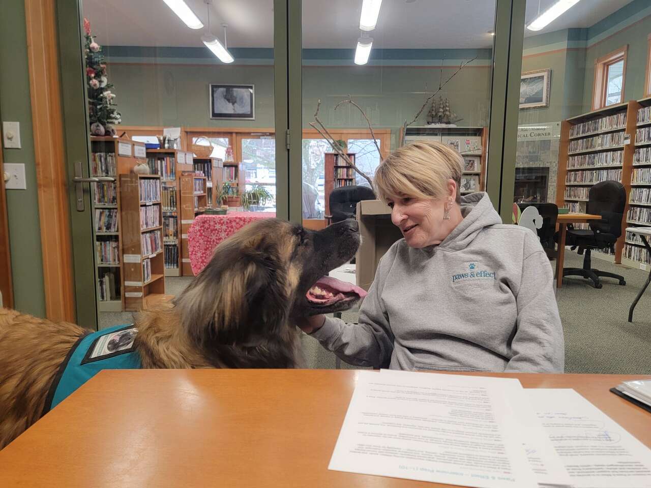 Nonprofit uses therapy dogs to support Benzie County families