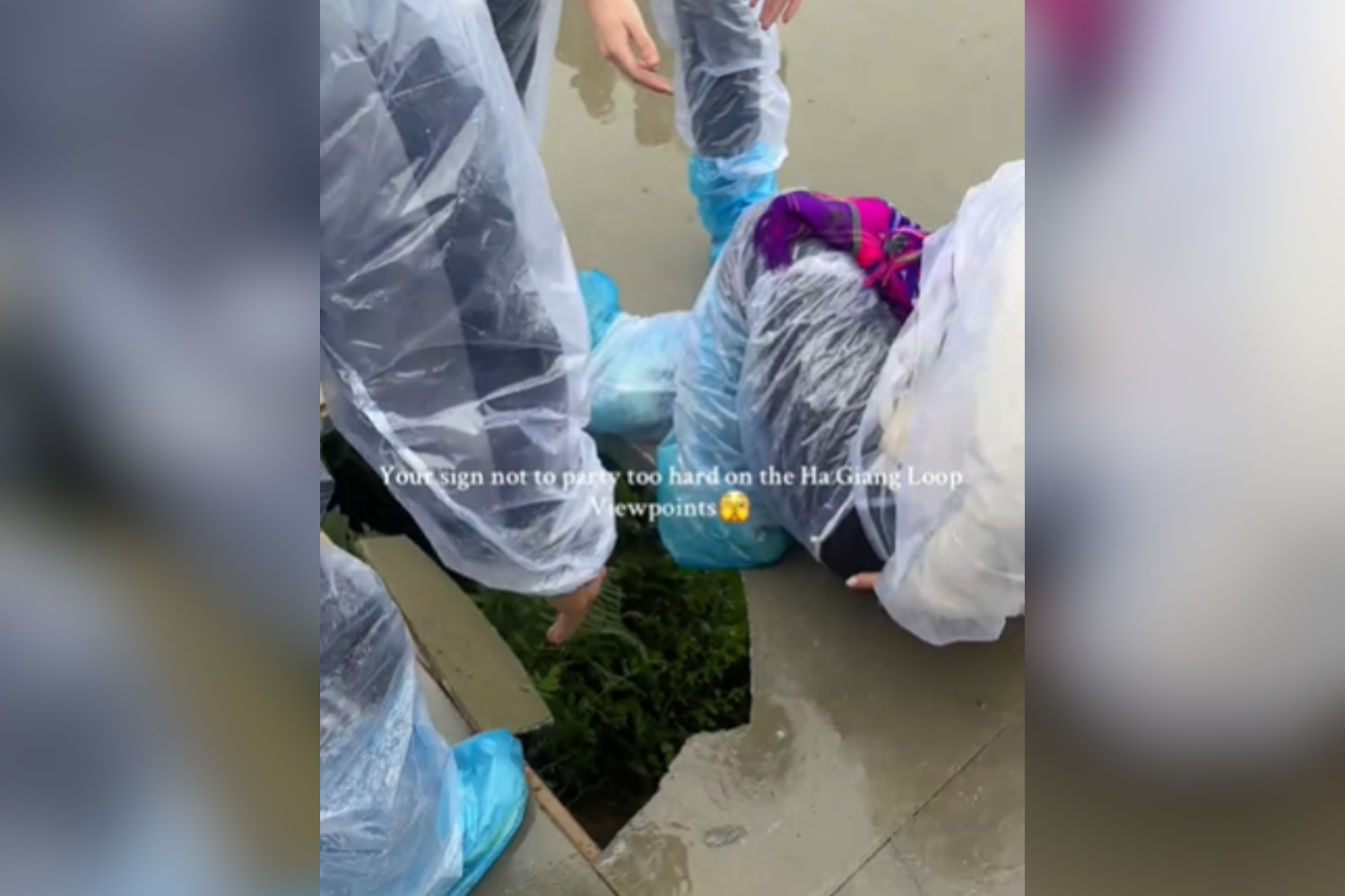 Terrifying moment ground at viewpoint collapses beneath tourists in Vietnam<br><br>