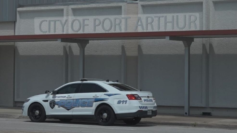 Driver remains on scene after striking, killing 47-year-old woman ...