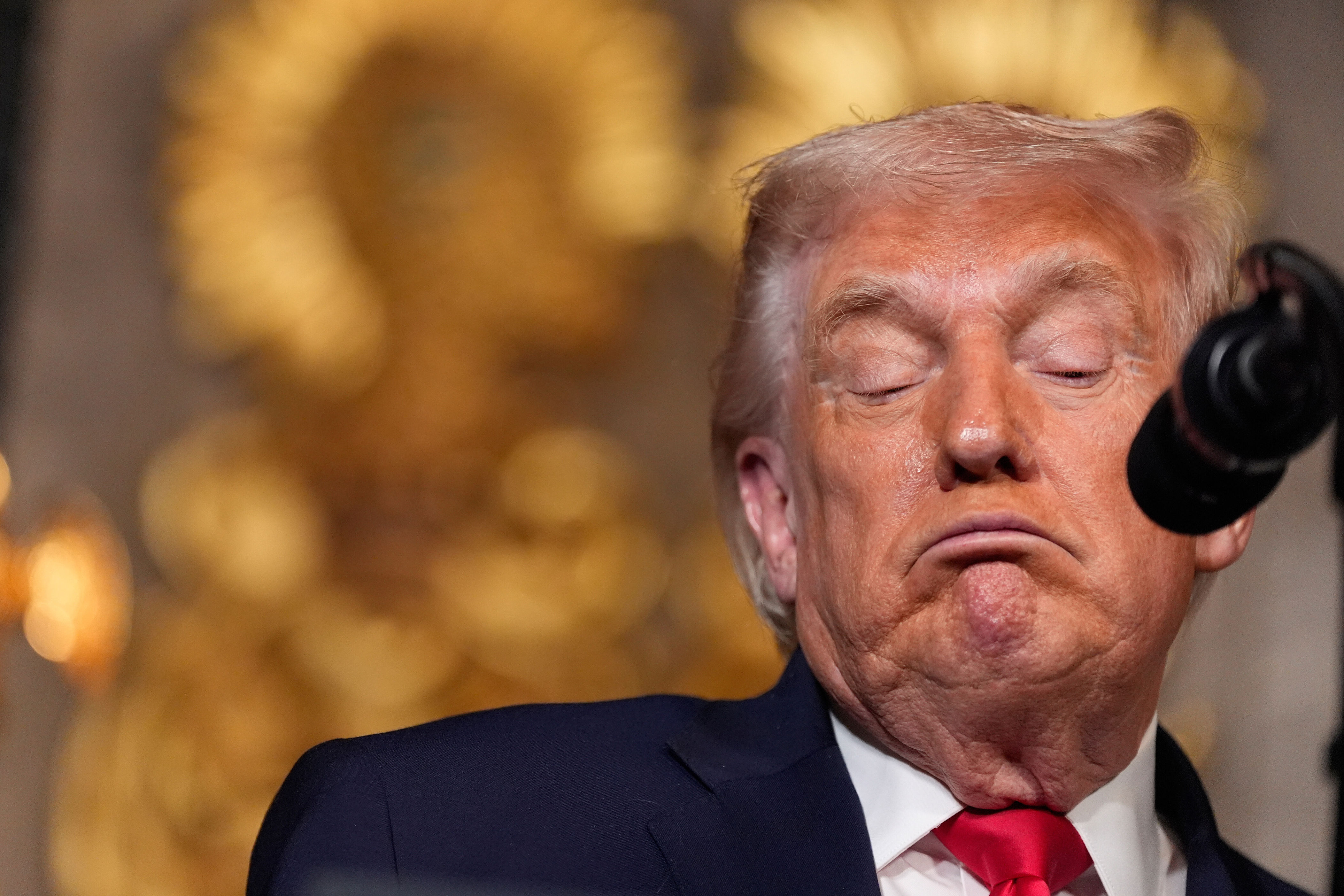 Donald Trump no longer seen as strong leader by voters—poll<br><br>