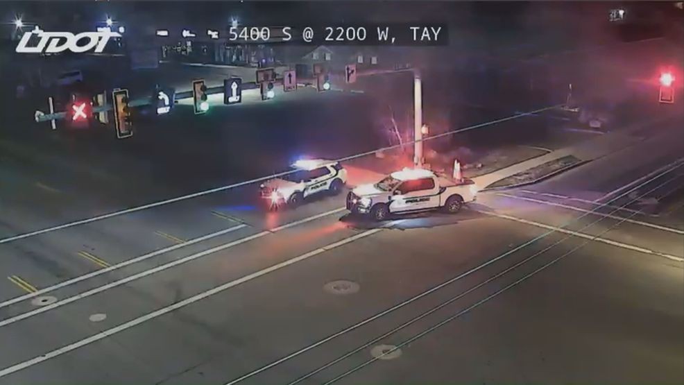 Motorcyclist killed, two teens hospitalized after crash in Taylorsville
