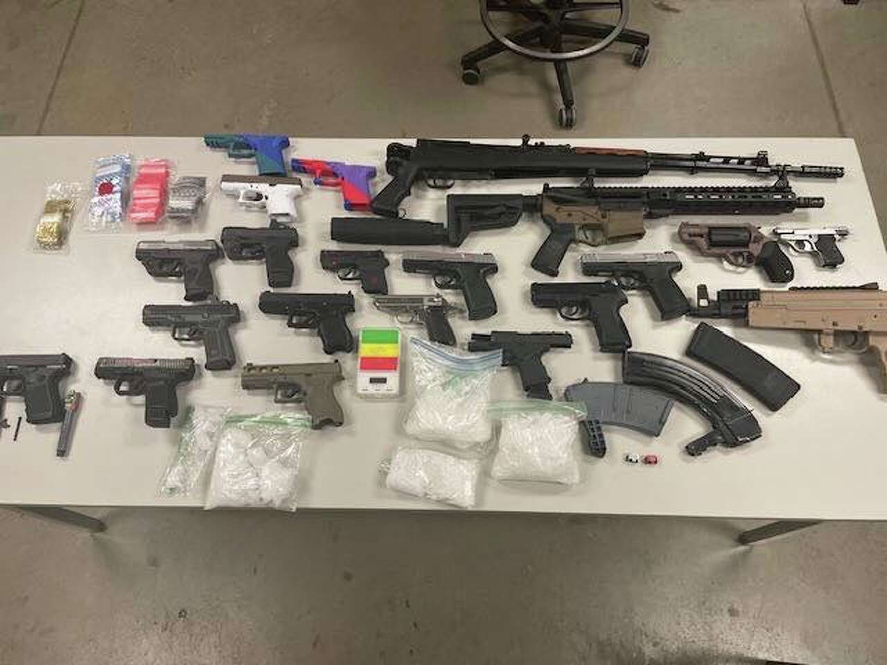 Man led deputies on chase ending with meth, stolen guns, says sheriff