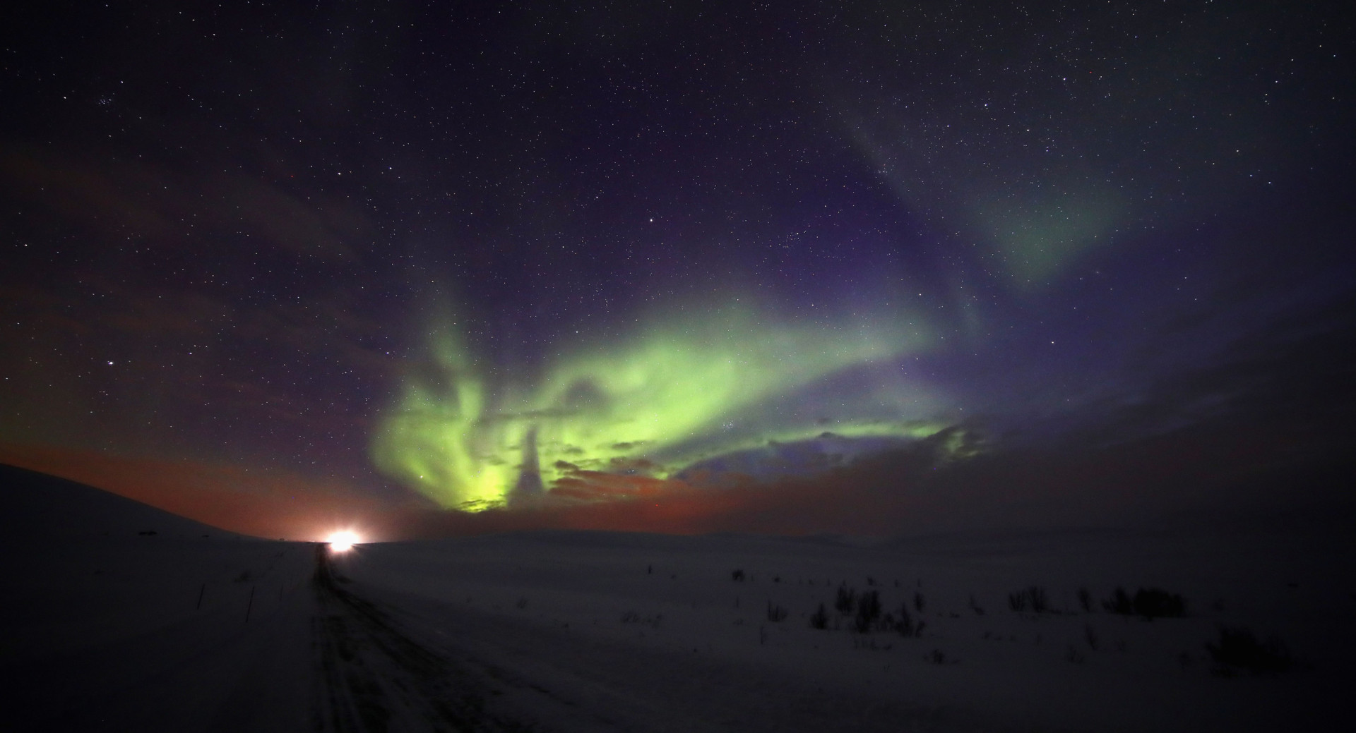 Can We Survive A Flip Of The Earth S Magnetic Poles